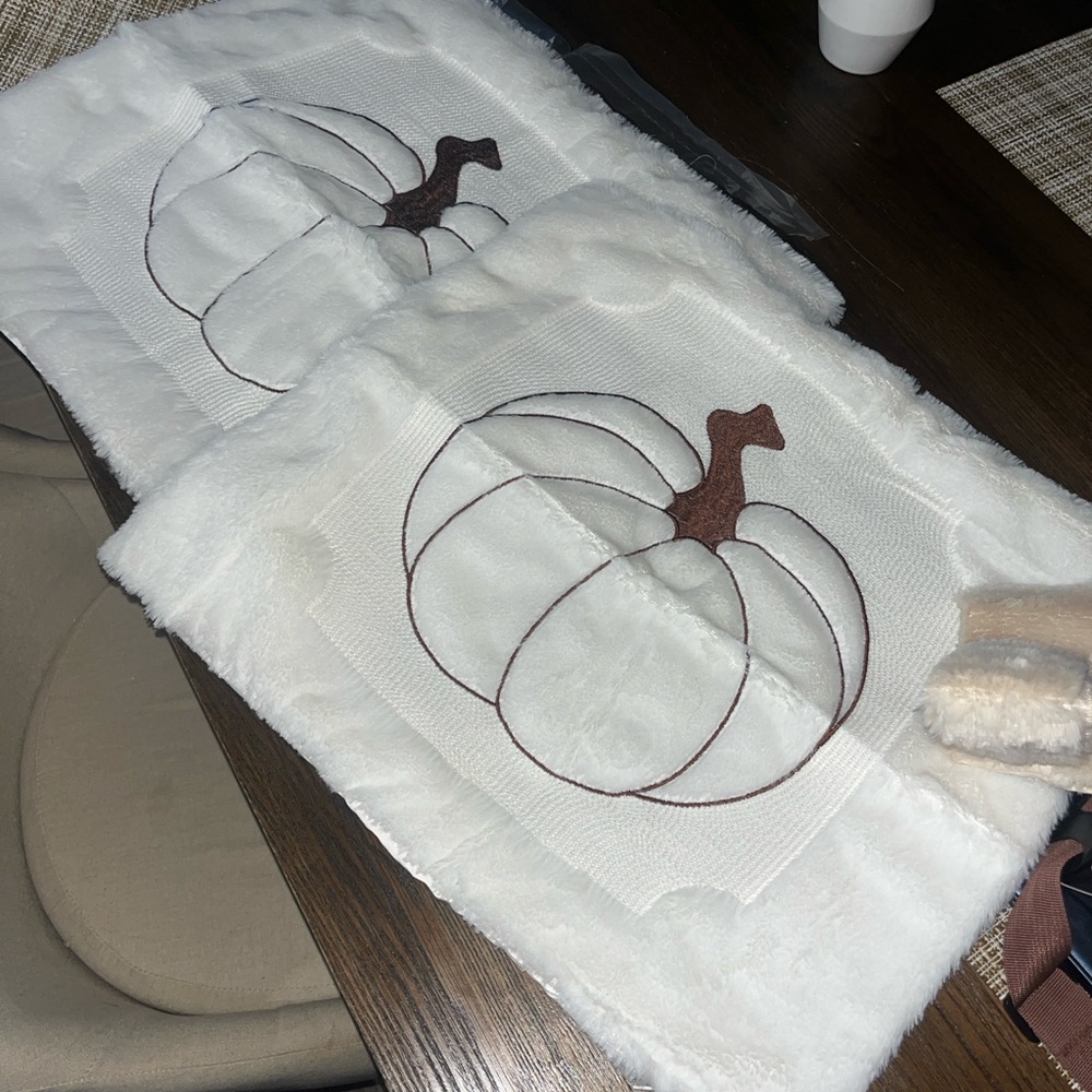 & Other Stories Pumpkin Wall Decor in White and Brown